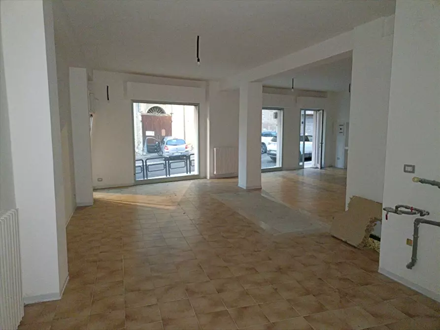 Immagine 4 di Locale commerciale   a Ripa Teatina