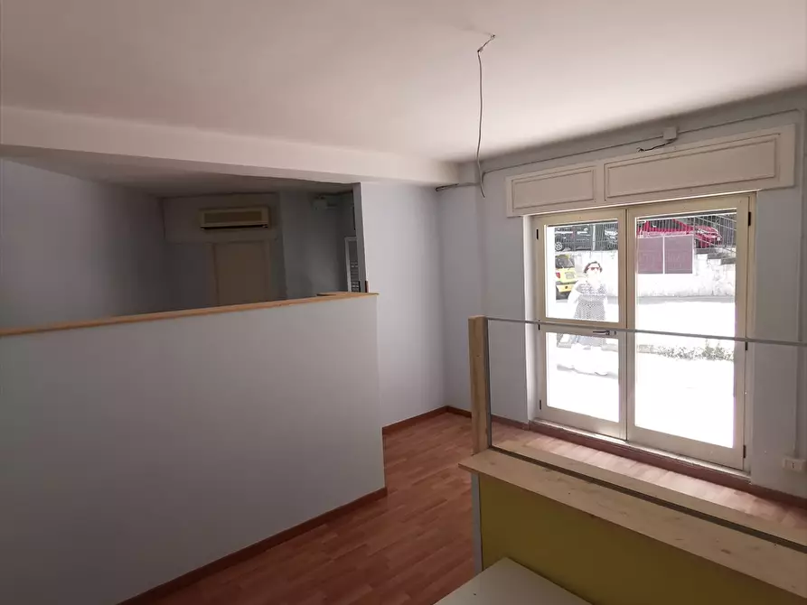 Immagine 3 di Locale commerciale in affitto  in Via Brigata Maiella a Chieti