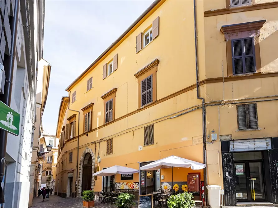 Immagine 4 di Ufficio in affitto  in Via Cesare De Lollis a Chieti