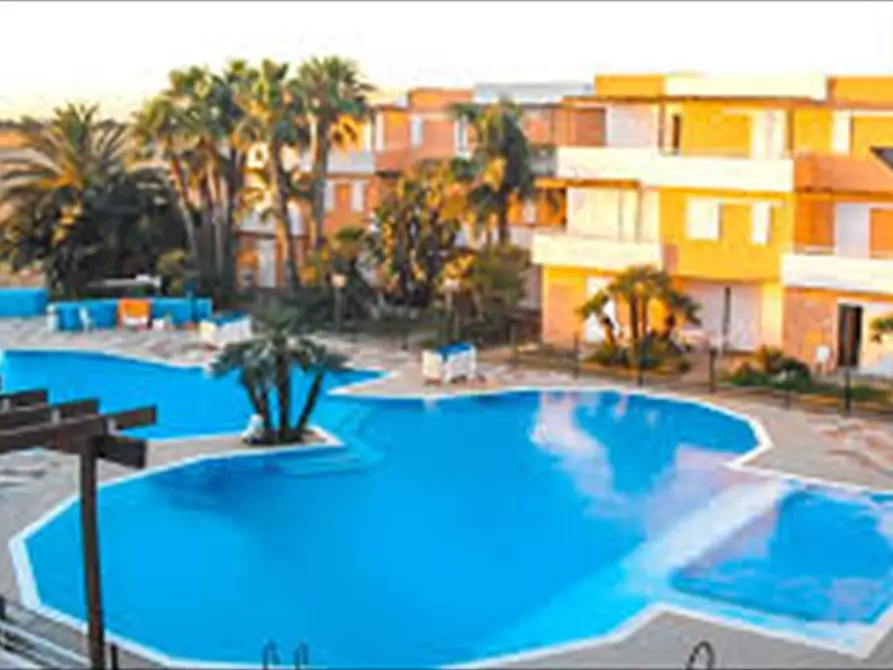 Immagine 2 di Multiproprietà in vendita  in https://www.google.com/maps/place//data=!4m2!3m1!1 a Nardo'