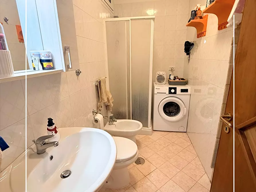 Immagine 12 di Appartamento in vendita  in via cavallotti,63 a Taranto