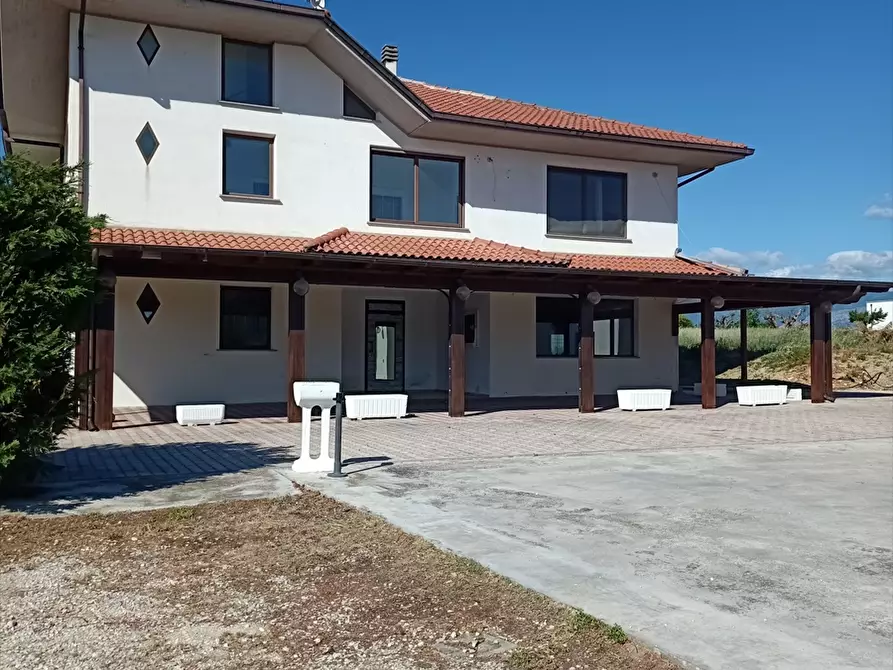 Immagine 1 di Casa indipendente in vendita  in contrada Sant'Andrea a Rosciano