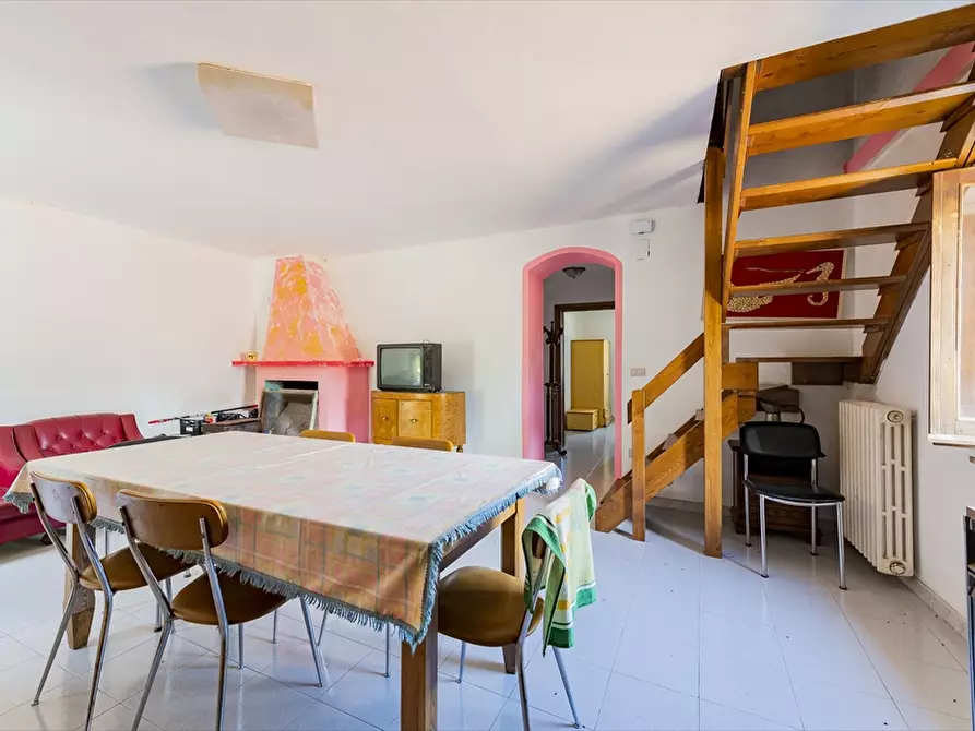 Immagine 17 di Appartamento in vendita  a Santo Stefano Di Sessanio