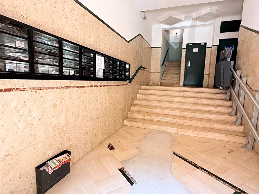 Immagine 2 di Appartamento in vendita  in corso piemonte 111 a Taranto