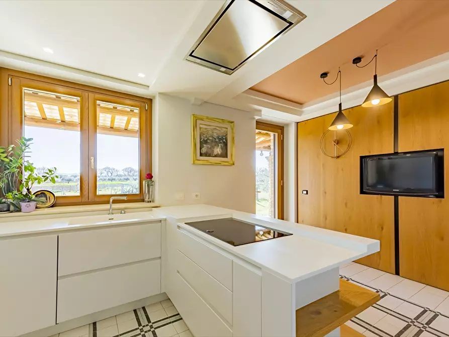 Immagine 27 di Villa in vendita  in Via Di Luzio a Cepagatti