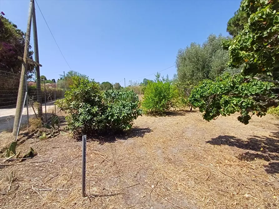 Immagine 25 di Garage in vendita  in  Sorso Badde Fustiggiu 