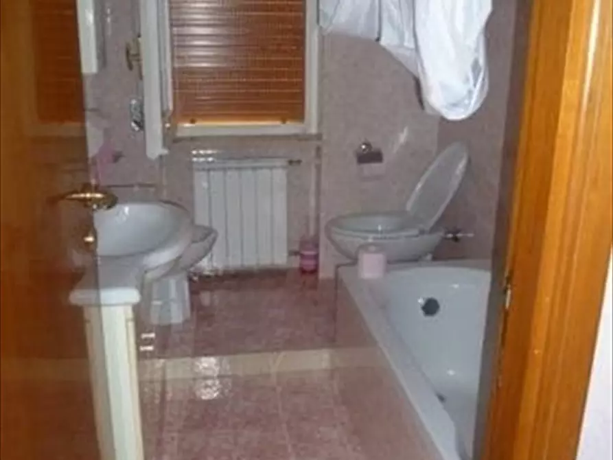 Immagine 5 di Appartamento in vendita  in Viale Arenile nord a Silvi