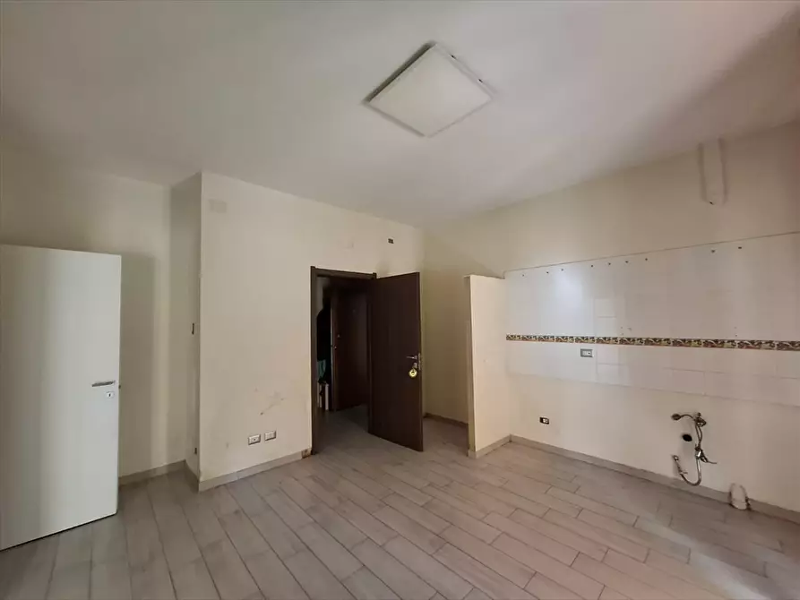 Immagine 2 di Appartamento in vendita  in via Giolitti, 42 a Trani