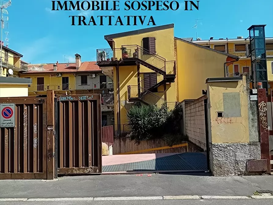 Immagine 1 di Box auto in vendita  in via Franco Faccio 20 a Milano