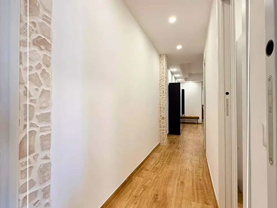 Immagine 15 di Appartamento in vendita  in via cagliari 44 a Taranto