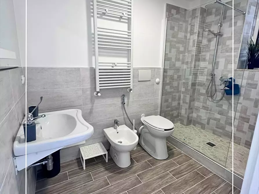 Immagine 13 di Appartamento in affitto  in via cagliari n. 15 a Taranto