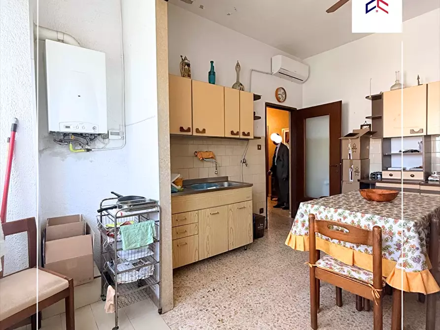 Immagine 13 di Appartamento in vendita  in piazza brodolini 214 a Taranto