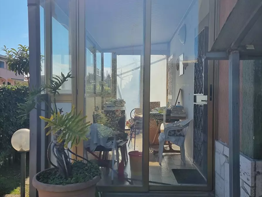 Immagine 1 di Appartamento in vendita  in via di valle schioia a Anzio