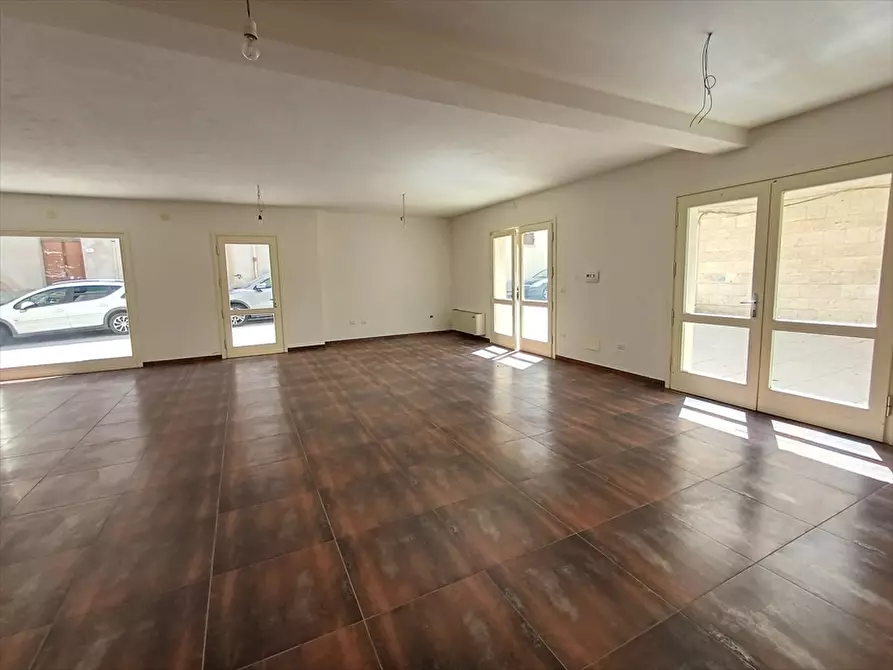 Immagine 21 di Locale commerciale in vendita  in Via Libio n. 32 a Porto Torres