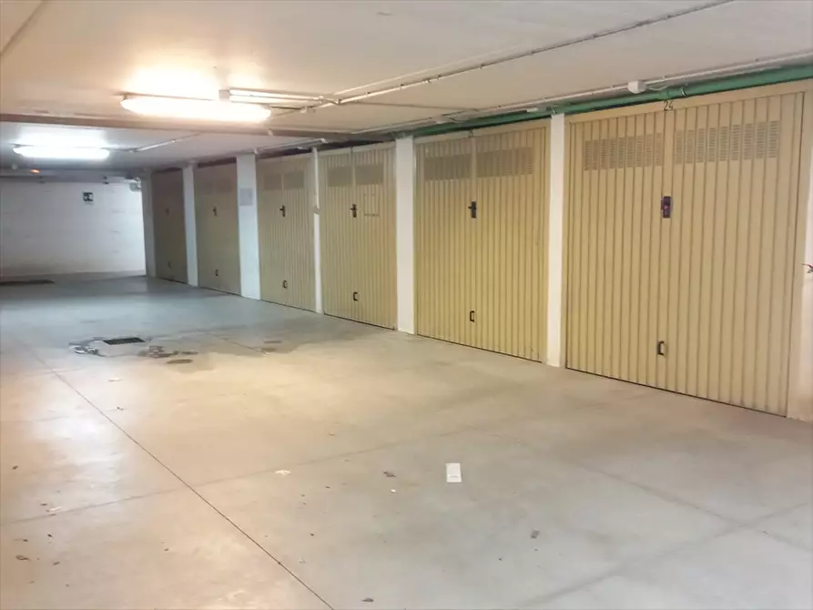 Immagine 14 di Garage in vendita  in Via Gennargentu n. SNC a Sassari