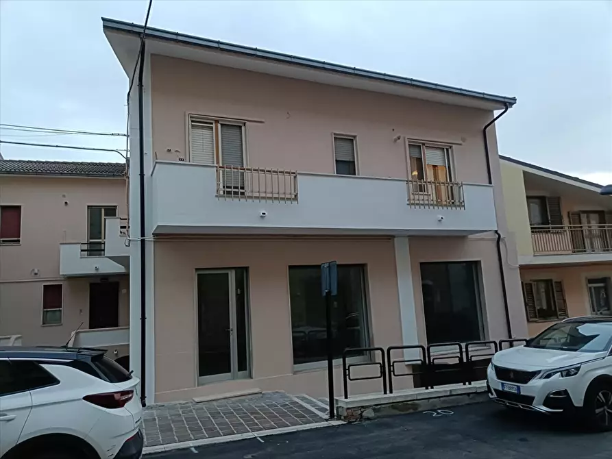 Immagine 1 di Locale commerciale   a Ripa Teatina