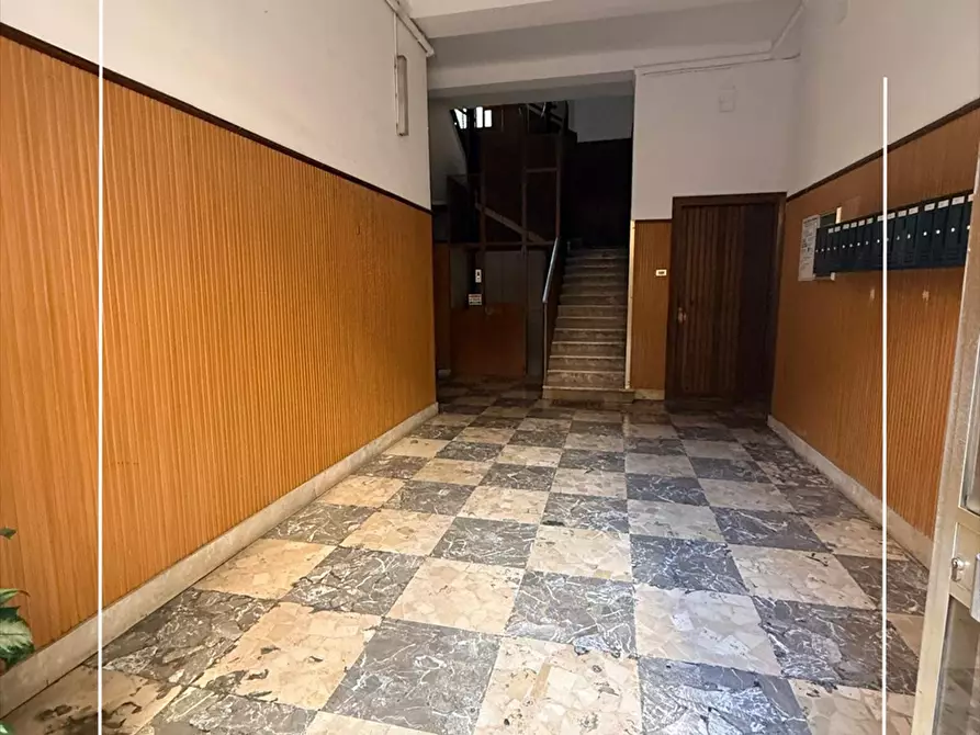 Immagine 2 di Appartamento in affitto  in via la spezia  6 a Taranto