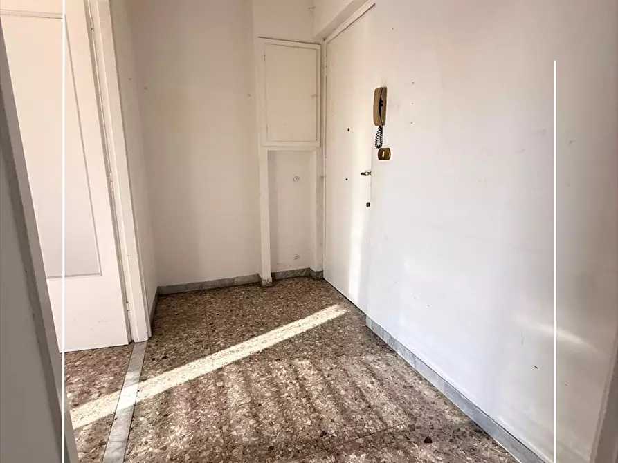 Immagine 9 di Appartamento in vendita  in via fiume 30 a Taranto