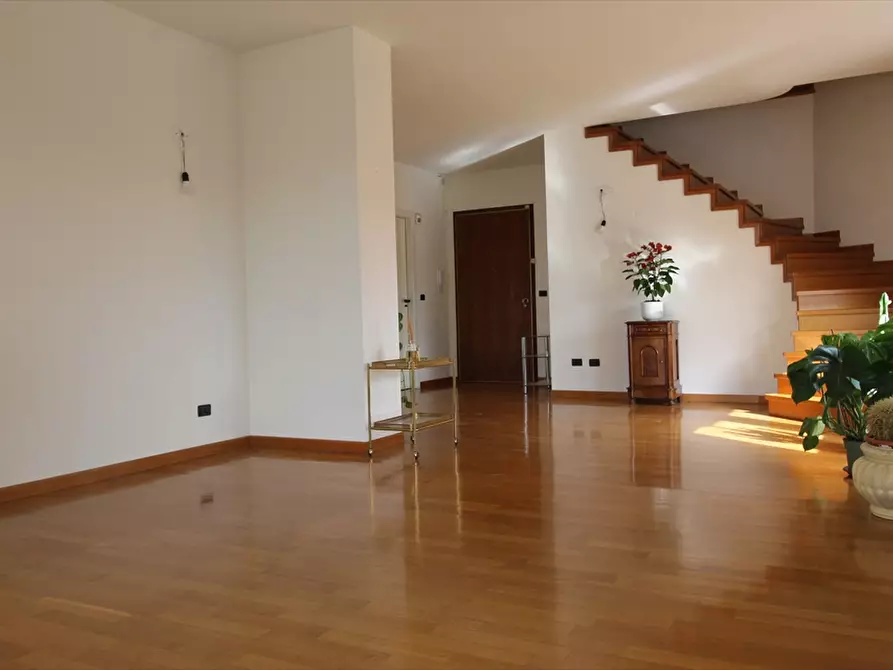 Immagine 4 di Appartamento in vendita  in Corso Acqui a Alessandria