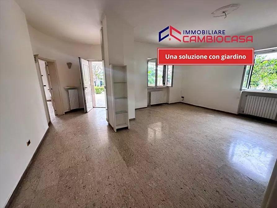 Immagine 12 di Villa in affitto  in via panfili 16 a Taranto