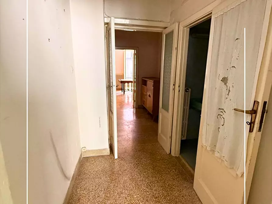 Immagine 17 di Appartamento in vendita  in via cesare battisti 25 a Taranto