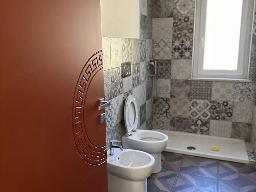 Immagine 8 di Villa in vendita  in via odino a Anzio