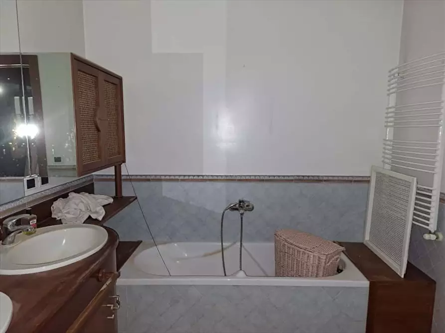 Immagine 13 di Appartamento in vendita  in Via Robert Schuman, 15 a Bari
