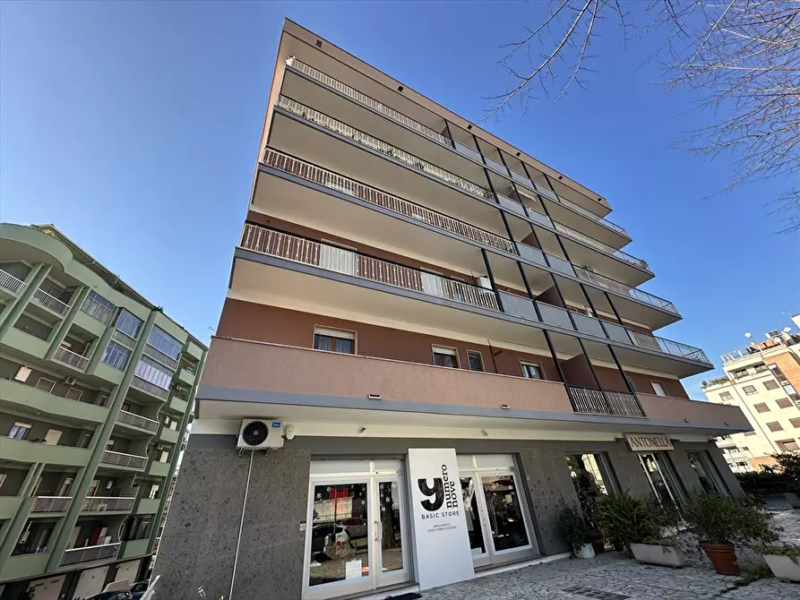 Immagine 2 di Appartamento in vendita  in Via Bellini n.10 a Chieti