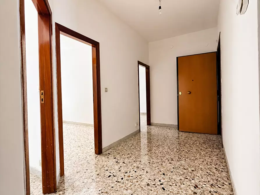 Immagine 7 di Appartamento in affitto  in via emilia59 a Taranto