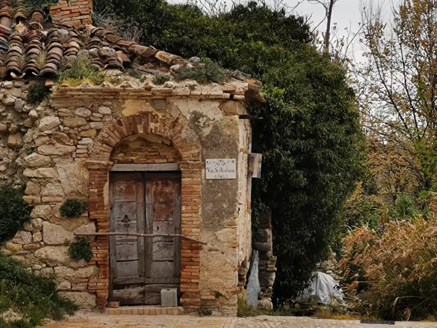 Immagine 12 di Rustico / casale in vendita  in Via S. aNDREA a Vicoli