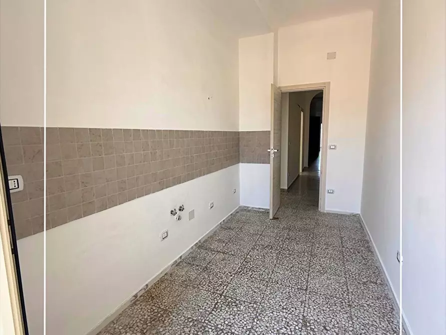 Immagine 12 di Appartamento in affitto  in via plateja 61 a Taranto