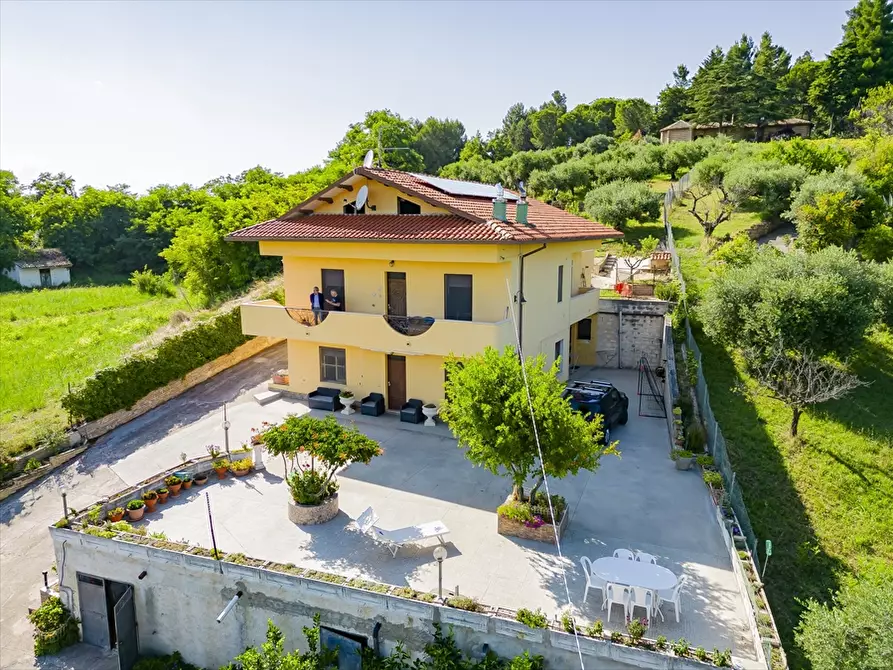Immagine 9 di Villa in vendita  in Colle San Paolo a Chieti