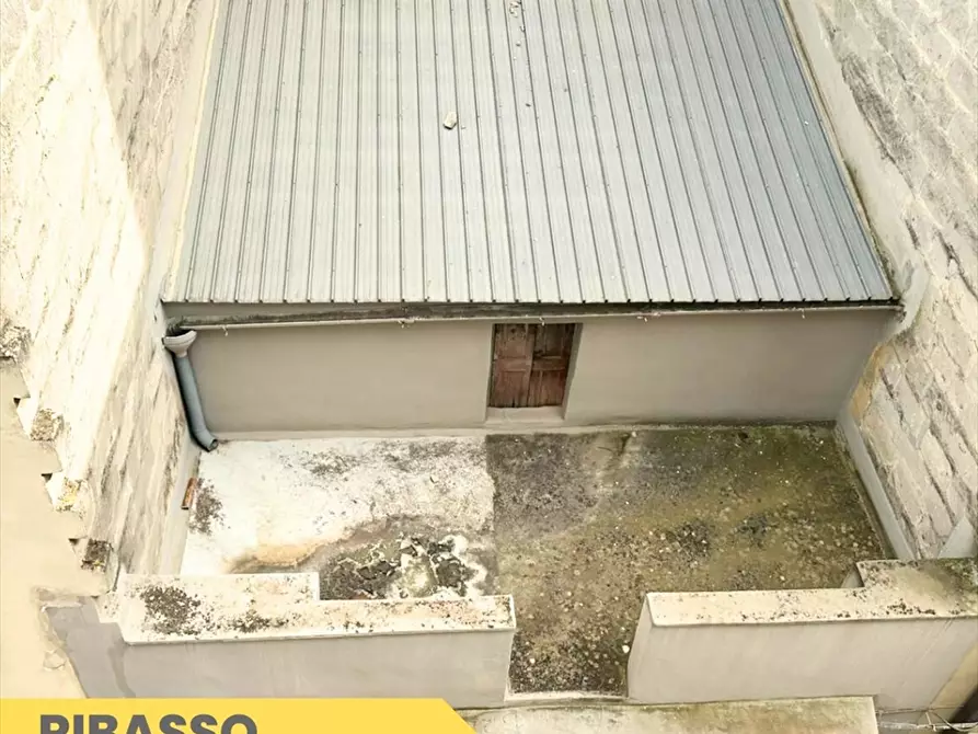 Immagine 1 di Garage in vendita  a Altamura