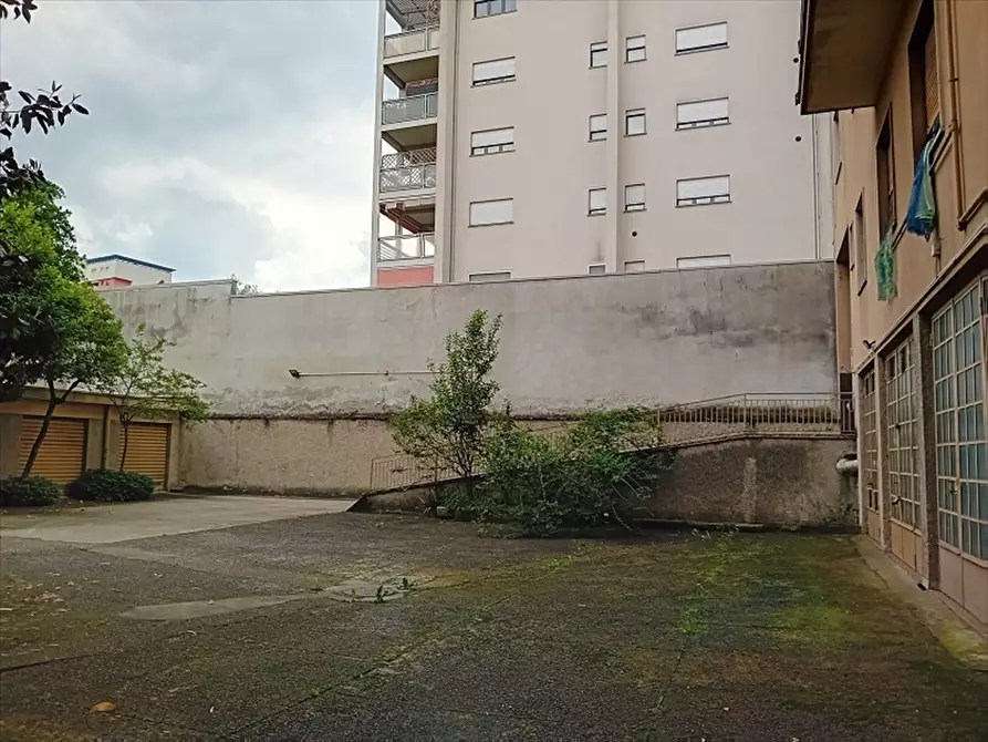 Immagine 13 di Box auto in vendita  a Milano