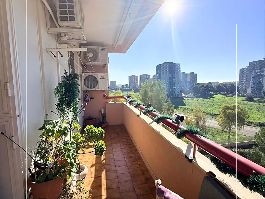 Immagine 21 di Appartamento in vendita  in via scoglio del tonno 51 a Taranto