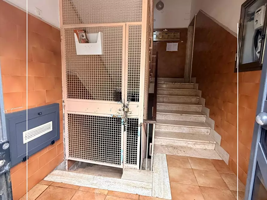 Immagine 4 di Appartamento in vendita  in via giovanni pascoli  a Taranto