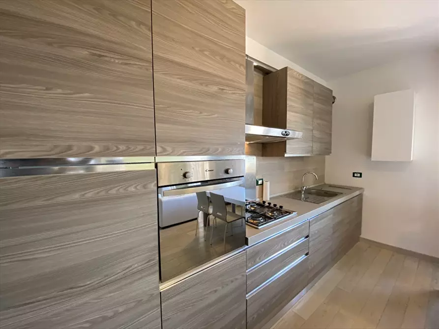 Immagine 7 di Appartamento in vendita  in via francesco viaggi 7 a Chieti