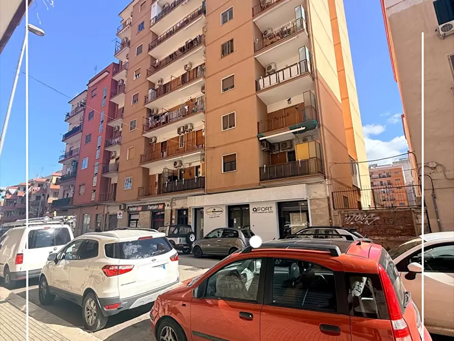 Immagine 1 di Appartamento in vendita  in VIA CAGLIARI 15 a Taranto