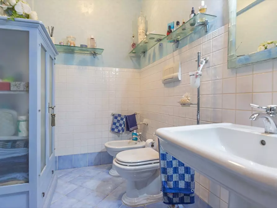 Immagine 14 di Villa in vendita  a Bucchianico