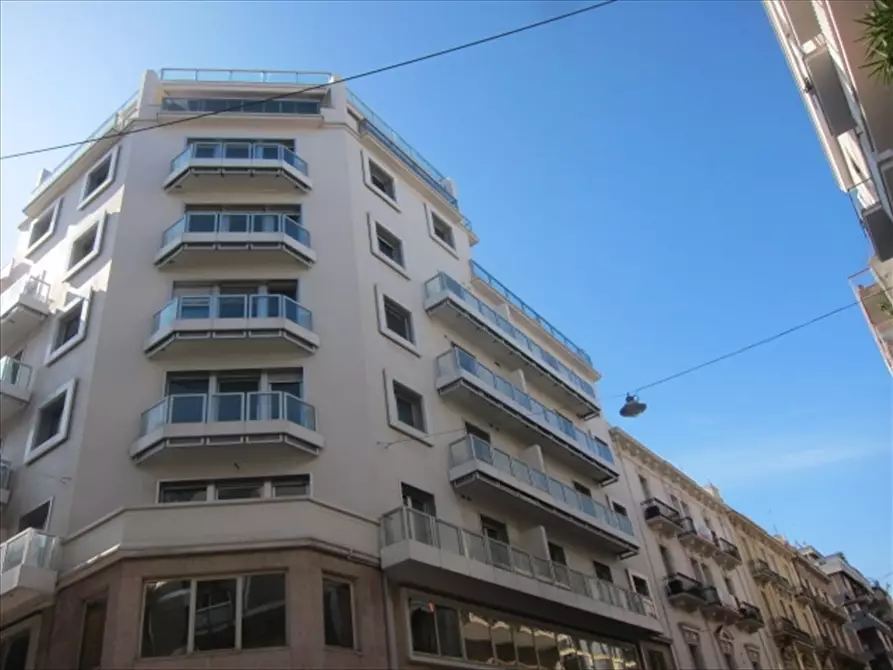 Immagine 3 di Appartamento in vendita  in Via Calefati 112 a Bari