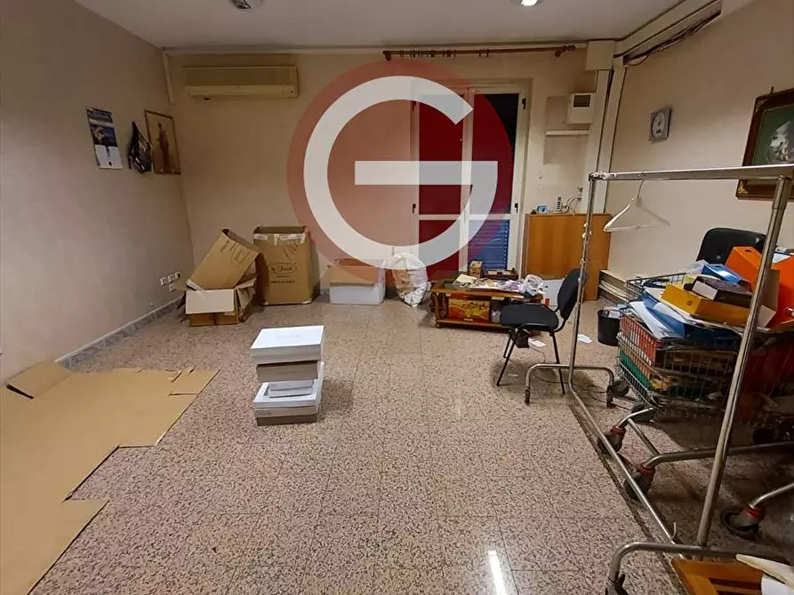 Immagine 21 di Locale commerciale in vendita  a Cittanova