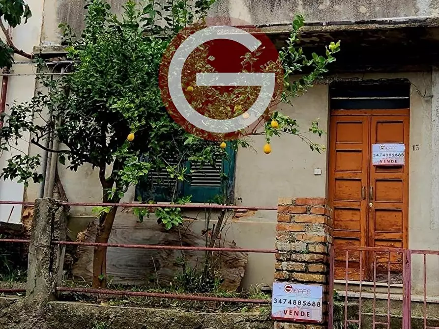 Immagine 2 di Casa indipendente in vendita  a Taurianova