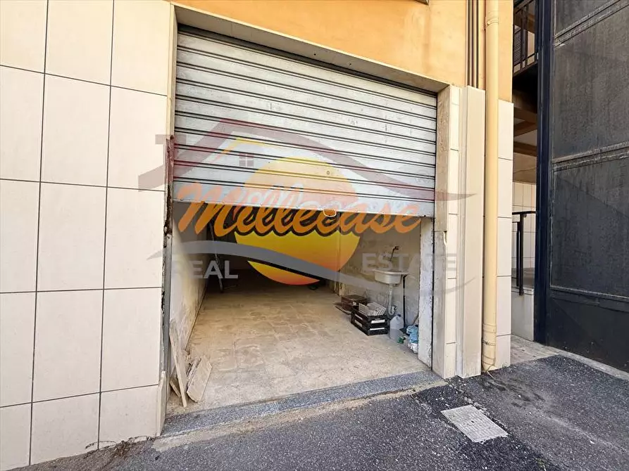 Immagine 1 di Garage in vendita  in VIA VANVITELLI a Siracusa