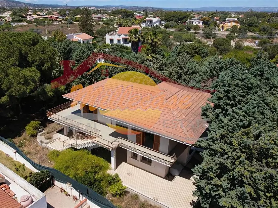Immagine 15 di Villa in vendita  in via mar di bering a Siracusa