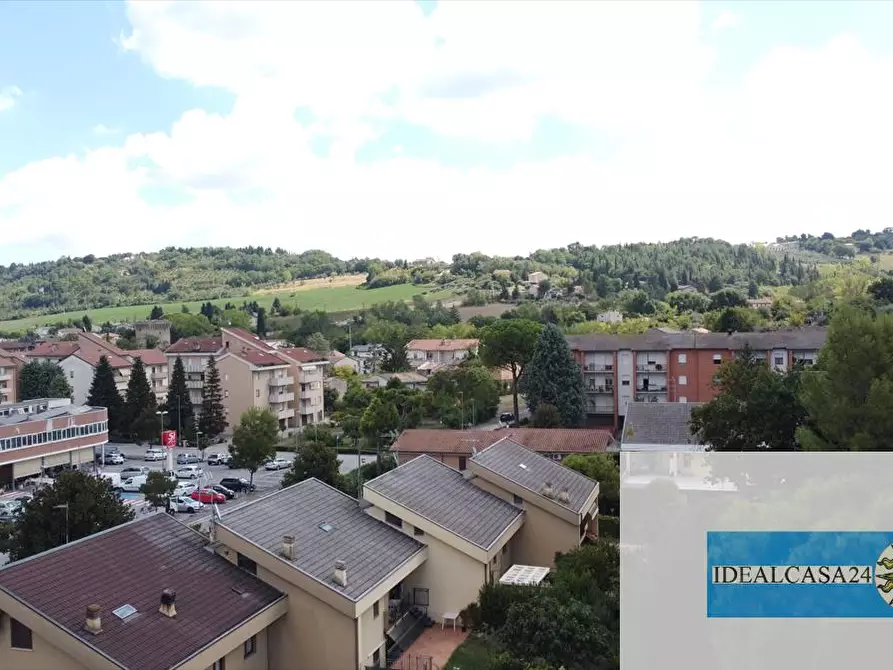 appartamento in vendita a Macerata in zona Villa Potenza