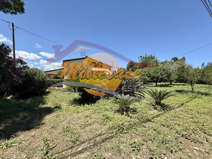 Immagine 10 di Villa in vendita  a Siracusa