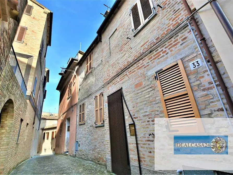 Immagine 2 di Casa indipendente in vendita  in Loro Piceno Via Monte Grappa a Loro Piceno
