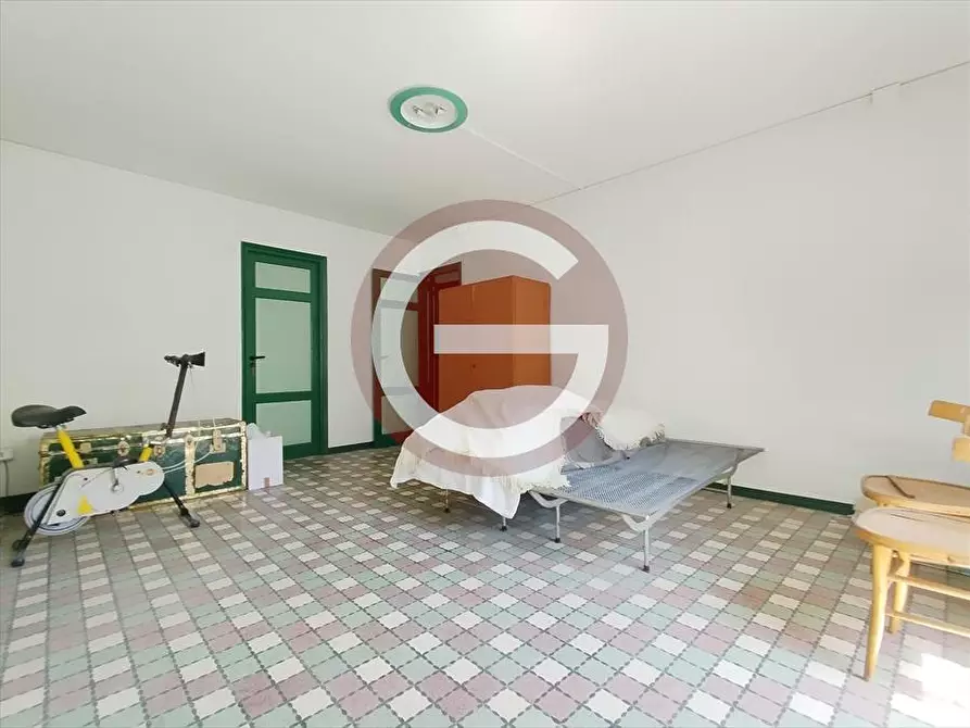 Immagine 14 di Palazzo in vendita  a Cittanova