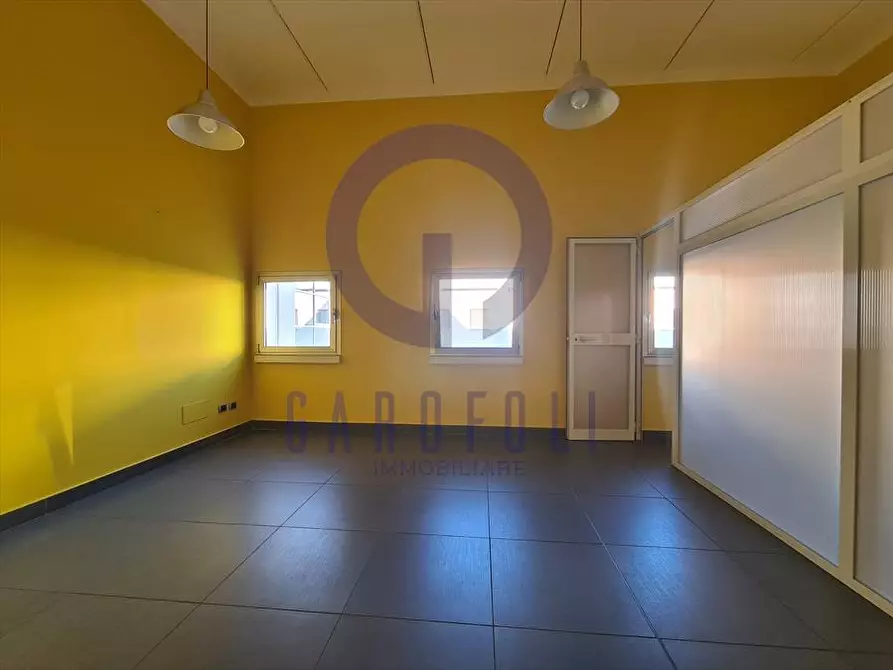 Immagine 11 di Ufficio in affitto  in Via Antichi Pastifici n.8 a Molfetta