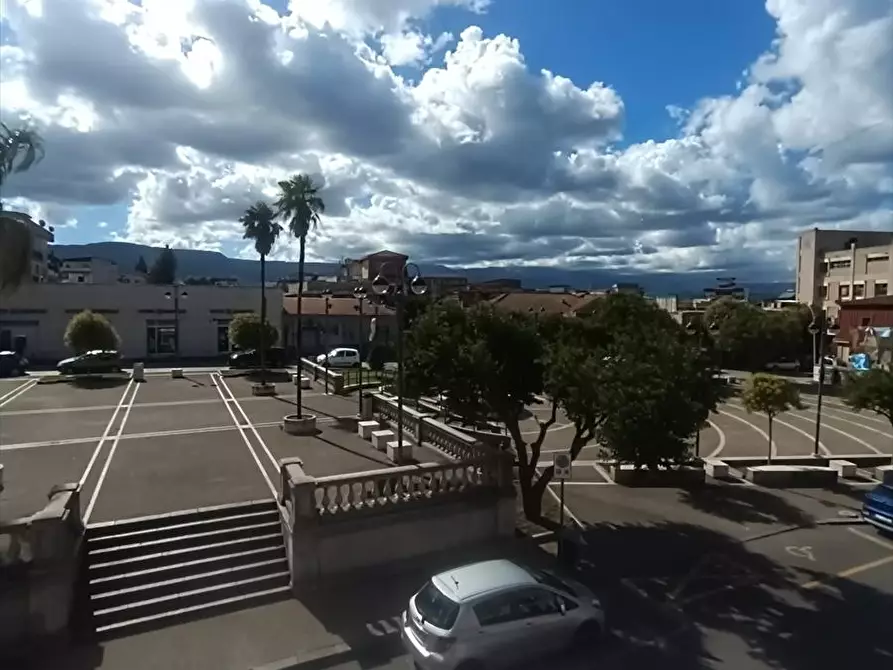 Immagine 6 di Locale commerciale in vendita  a Taurianova